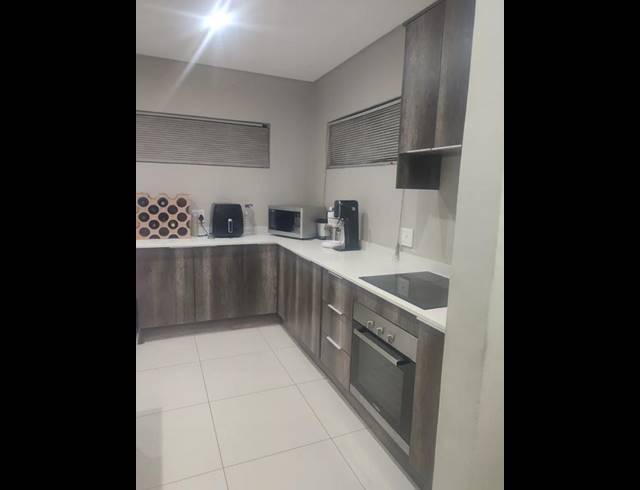 4 BEDROOM HOUSE FOR SALE IN EQUESTRIA